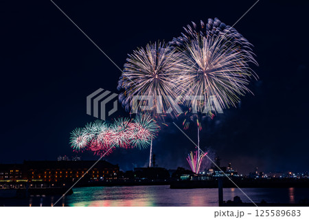 みなとみらいスマートフェスティバル 花火大会 みなとみらいスマートフェスティバル 花火大会 125589683