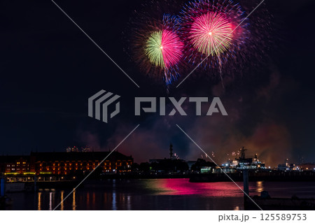 みなとみらいスマートフェスティバル　花火大会 125589753