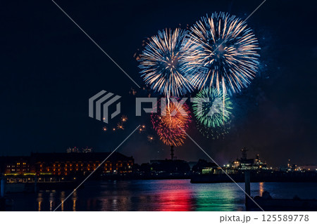 みなとみらいスマートフェスティバル　花火大会 125589778