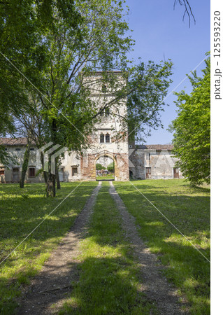 Exploring the historic Castello di Pojana Maggiore in Veneto, Italy, during a sunny spring day 125593220