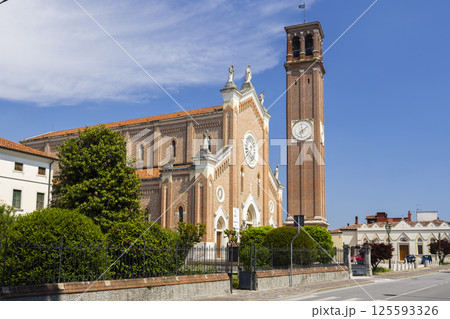 Church of Saint Peter the Apostle standing tall in Piombino Dese, Italy Church of Saint Peter the Apostle standing tall in Piombino Dese, Italy 125593326