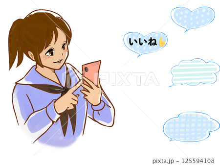 スマホを楽しそうに使う女の子のイラスト スマホを楽しそうに使う女の子のイラスト 125594108
