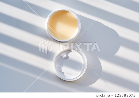 Hydrophilic cleansing balm for makeup removal. 125595073