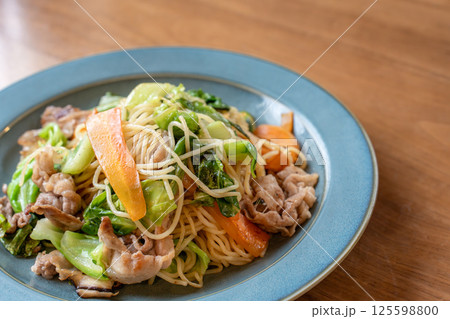 野菜たっぷり和風焼きそばランチ 野菜たっぷり和風焼きそばランチ 125598800