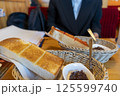 美味しそうなトースト 125599740