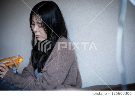 ビタミン不足がもたらす影響 125603300