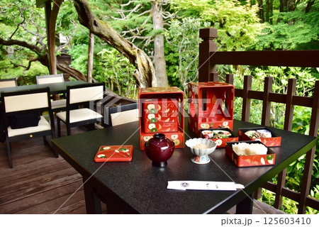 京都市　三千院門跡　大原温泉芹生（せりょう）のお弁当 125603410