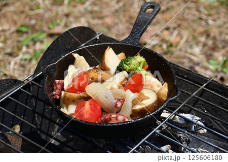 キャンプ 125606180