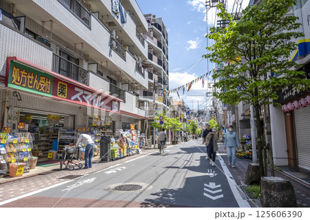 東京都大田区の都市風景 おいで通り商店街 東京都大田区の都市風景 おいで通り商店街 125606390