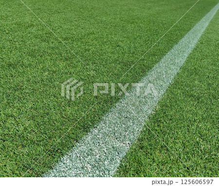 ラインの境界線 ラインの境界線 125606597