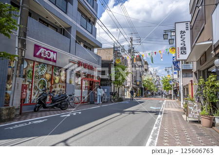 東京都大田区の都市風景 おいで通り商店街 東京都大田区の都市風景 おいで通り商店街 125606763