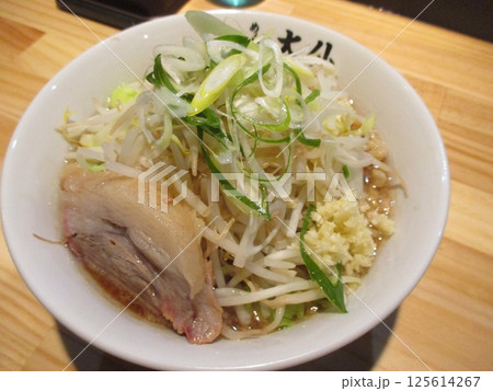 熊本で大人気の二郎系ラーメン、めん屋大仙のラーメン 125614267