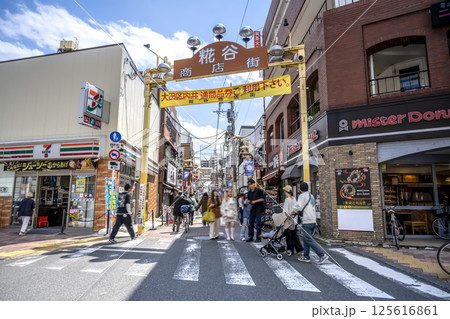 東京都大田区の都市風景 糀谷駅 糀谷商店街 東京都大田区の都市風景 糀谷駅 糀谷商店街 125616861