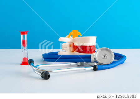 intervertebral discs hernia of displaced joints. Spine problem intervertebral discs hernia of displaced joints. Spine problem 125618383