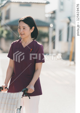 50代看護師 50代看護師 125619476