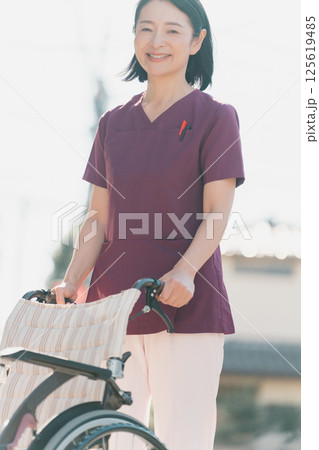 50代看護師 50代看護師 125619485