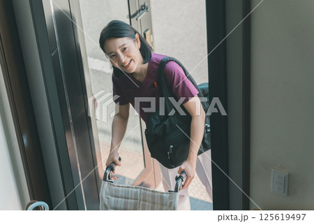 50代看護師 125619497