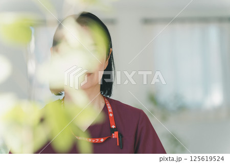 50代看護師 125619524