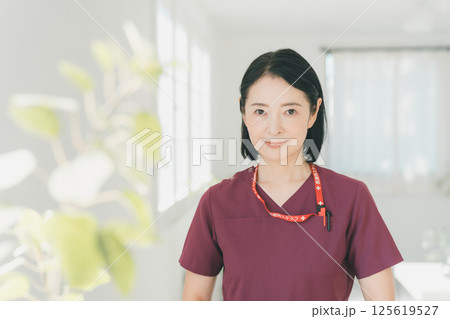 50代看護師 125619527