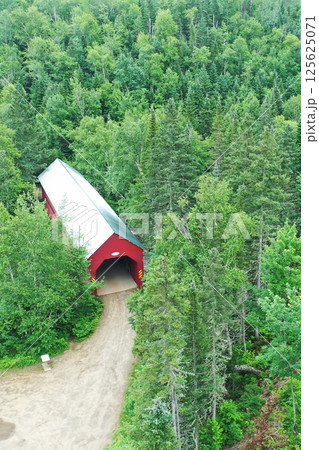 Aerial vertical of the Charlevoix Covered Bridge in Quebec, Canada 125625071