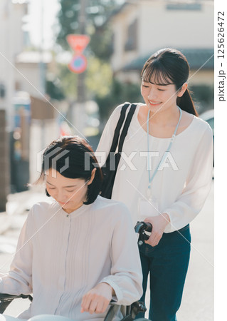 外出支援・ヘルパー同行サービス 125626472