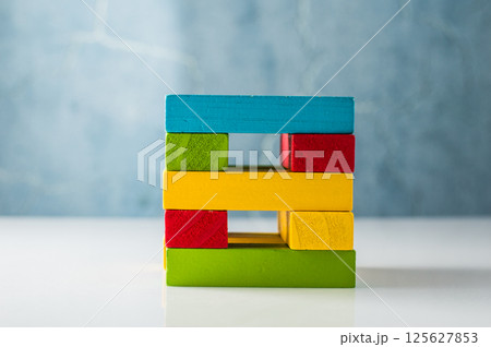 The wooden blocks are of the same length and have vivid colors. Developmental elements stimulate creative thinking and spatial imagination. 125627853
