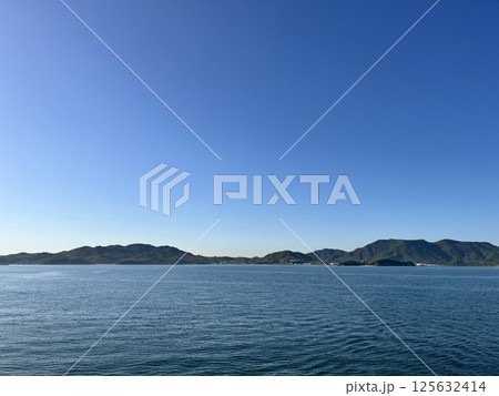 海の風景　瀬戸内海　穏やかな海 125632414