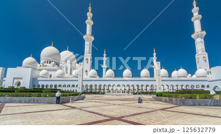 Sheikh Zayed Grand Mosque timelapse hyperlapse in Abu Dhabi, the capital city of United Arab Emirates 125632779