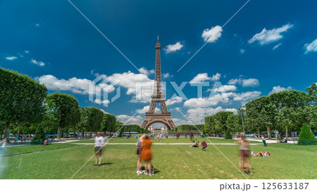 Eiffel Tower on Champs de Mars in Paris timelapse hyperlapse, France 125633187