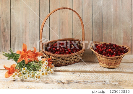 Summer cherry berries on wooden background, rustic style, healthy natural food concept, harvest in august, store advertisement, business card for cafe, invitation with place for text, selective focus 125633836