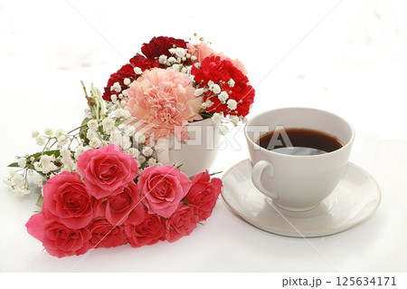 a bouquet of flowers on a white background, a beautiful morning and the arrival of spring, a bouquet of flowers on a white background, a beautiful morning and the arrival of spring, 125634171