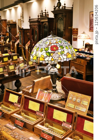 北海道　小樽オルゴール堂の風景 125634206