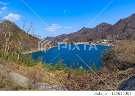 群馬県　吾妻郡　八ッ場あがつま湖 125635307