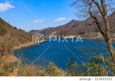 群馬県 吾妻郡 八ッ場あがつま湖 群馬県 吾妻郡 八ッ場あがつま湖 125635321