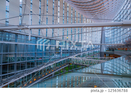 近未来の風景　東京国際フォーラム 125636788