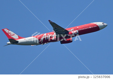 エアアジアA330離陸上昇 125637006