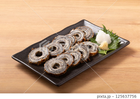 ［愛媛県産］真鯛皮ちくわ 125637756