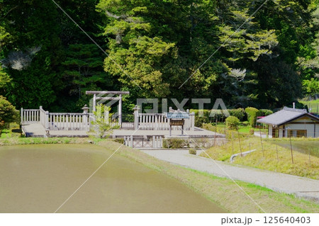 奈良市日笠町の光仁天皇陵 奈良市日笠町の光仁天皇陵 125640403