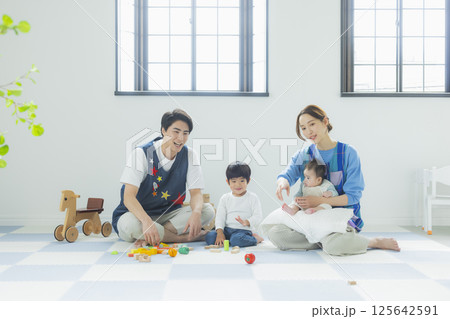 保育所と保育士 保育所と保育士 125642591