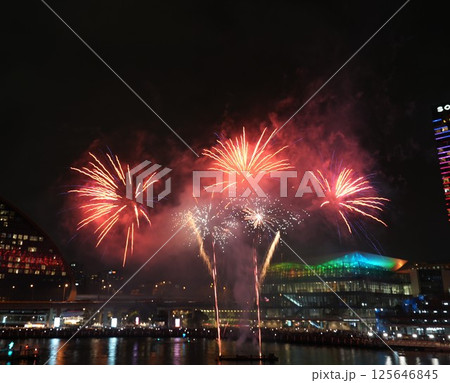 Fireworks at Darling Harbour 125646845