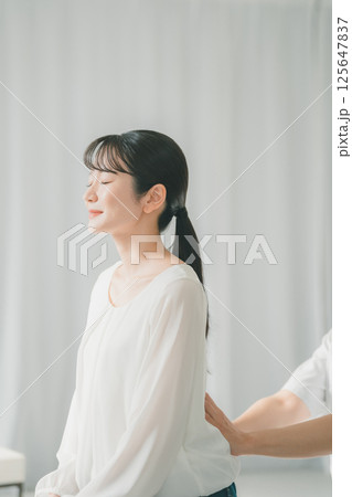 腰　受診 125647837