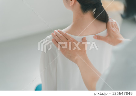 マッサージ 受診 マッサージ 受診 125647849