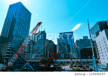 再開発工事が続く東京大手町周辺 2025.04 ライトカラー 再開発工事が続く東京大手町周辺 2025.04 ライトカラー 125649287