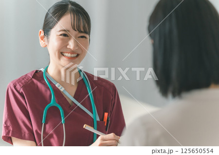 医療従事者　問診 125650554