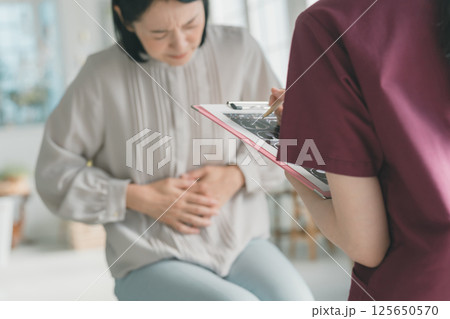 50代女性患者 50代女性患者 125650570