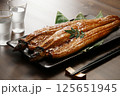 うなぎの蒲焼 125651945