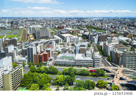 夏の川崎の都市風景 川崎市役所の展望台から見る街並み【神奈川県・川崎市】 夏の川崎の都市風景 川崎市役所の展望台から見る街並み【神奈川県・川崎市】 125653406