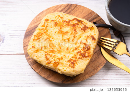 チーズ蒸しパン チーズ蒸しパン 125653956