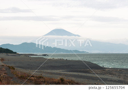 View of Miho no Matsubara beach with mt Fuji View of Miho no Matsubara beach with mt Fuji 125655704