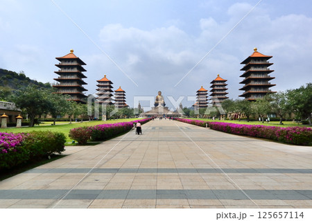 愛し台湾（思わず息をのむ雄大な寺院は台湾最大の仏教聖地「仏光山」仏陀記念館です。） 125657114